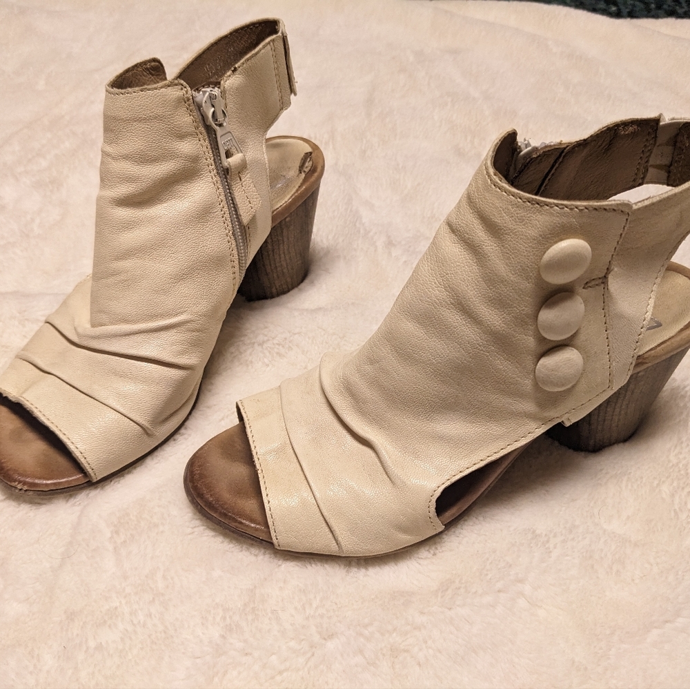 Miz mooz heels